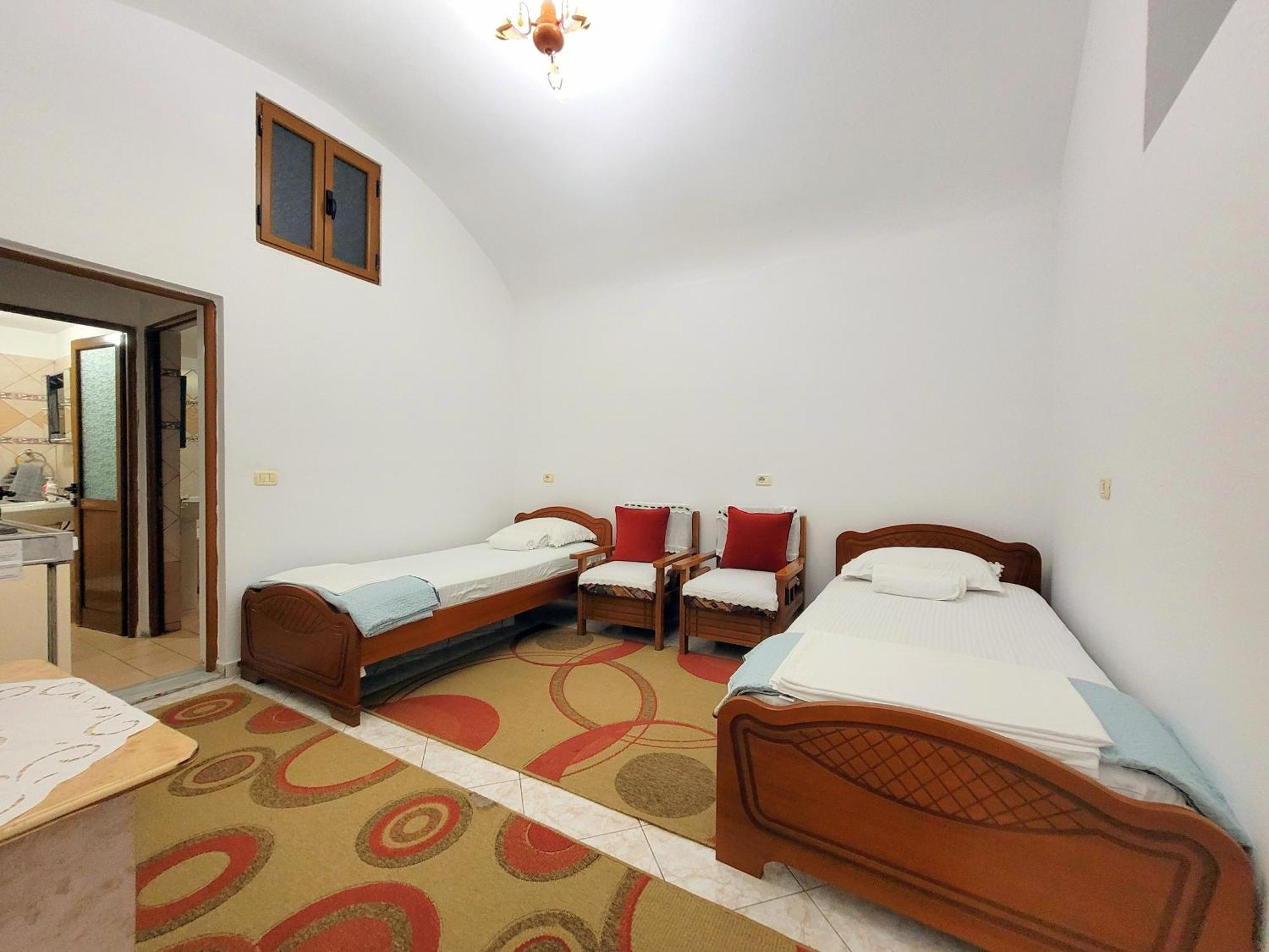 Marbi Guest House Gjirokastër Exterior foto